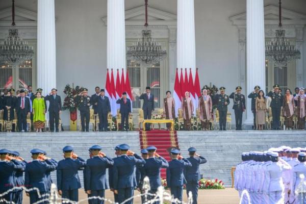 Presiden Jokowi Lantik 906 Perwira Remaja TNI/Polri