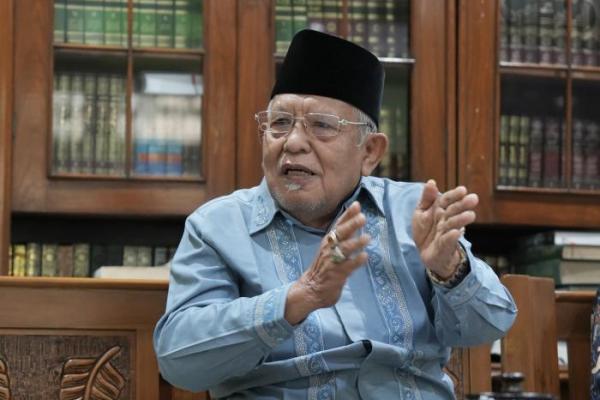 Heran PBNU-PKB Berselisih, KH. Syukron Makmun: Yang Ngadu Iblis!