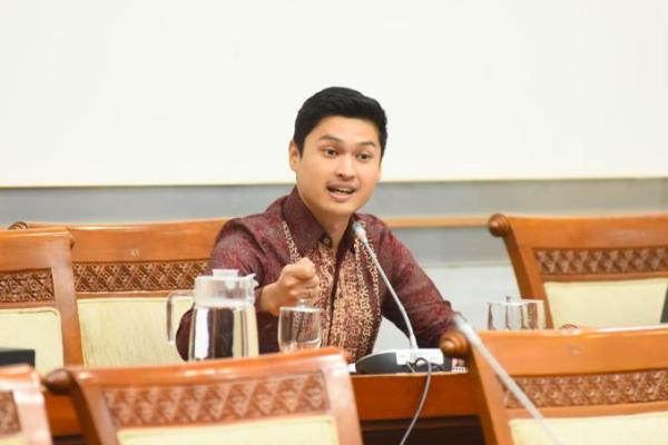 Rizki Natakusumah Apresiasi Kemenlu di Bawah Kepemimpinan Menteri Retno