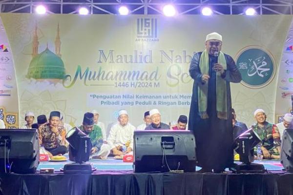 Maulid di Perumahan Avani Garden Residence, Ustadz Pantun Ingatkan Pentingnya Persatuan