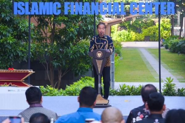 Presiden Jokowi Resmikan Kawasan Indonesia Islamic Financial Center, Tekankan Penguatan Ekonomi Syariah