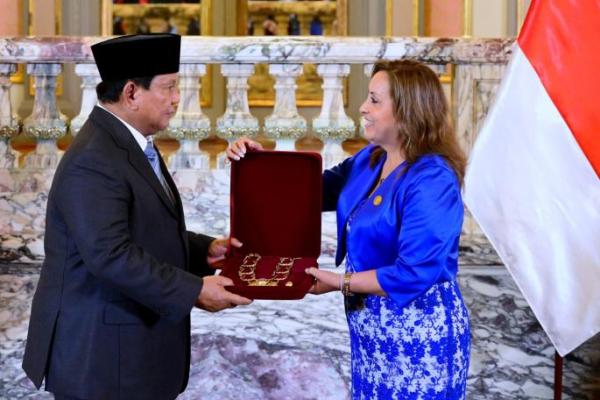 Presiden Prabowo Dianugerahi Tanda Kehormatan dari Pemerintah Peru