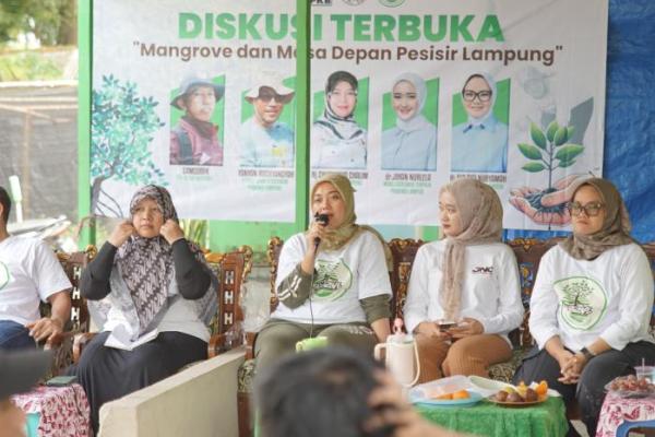 Chusnunia Dorong Pelestarian Mangrove untuk Masa Depan Pesisir Lampung