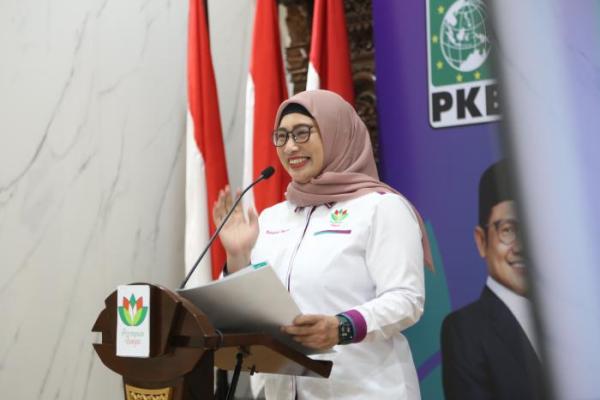 Gelar Ta`aruf, Ninik: Perempuan Bangsa Miliki Semangat Kebersamaan dan Keterbukaan