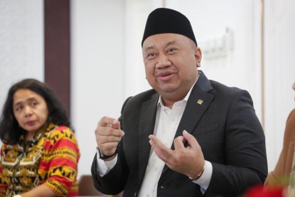 Efisiensi Anggaran, Komisi X Minta Prabowo Tak Pangkas Beasiswa Pendidikan